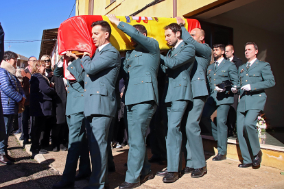 Funeral en Nogarejas, León por el guardia civil David Pérez Carracedo asesinado en Barbate - ICAL