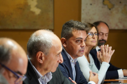 Reunión de la Junta Directiva de Vitartis bajo la presidencia de su titular, Pedro Ruiz Aragoneses.- ICAL