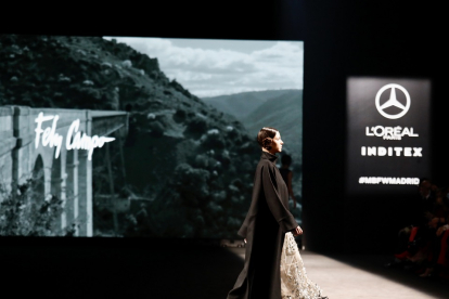 Desfile de la diseñadora salmantina, Fely Campo en la Mercedes Fashion week. -ICAL