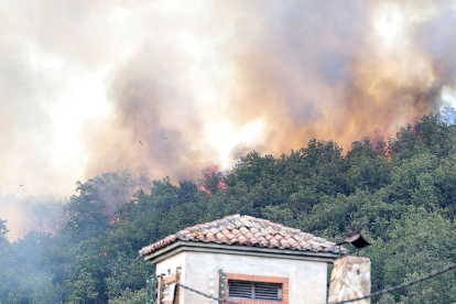 Incendio en Matallana de Torío (León). ICAL