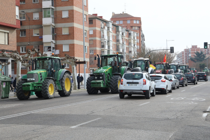 Tractorada en Palencia. -ICAL