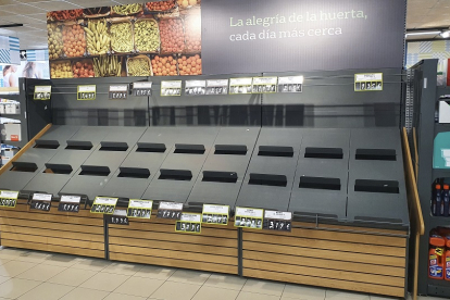 Desabastecimiento de alimentos en los supermercados de Valladolid.- PHOTOGENIC/ IVÁN TOMÉ