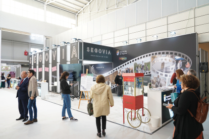 Expositor de Segovia en la XXV edición de Intur, la Feria Internacional del Turismo de Interior. -ICAL