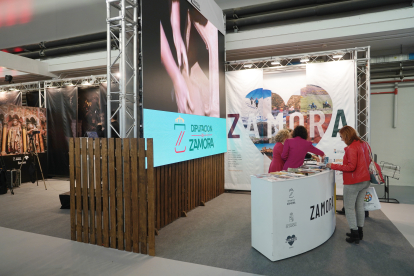 Expositor de Zamora en la XXV edición de Intur, la Feria Internacional del Turismo de Interior. -ICAL