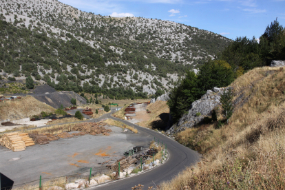 Paisaje desde el Pozo las Cuevas en Velilla del Río Carrión (Palencia) cuando estaba en funcionamiento - ICAL