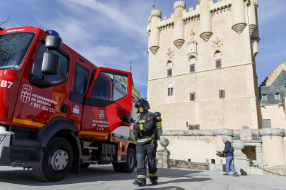 El Patronato del Alcázar lleva a cabo un simulacro de emergencias en el que se ponen a prueba los sistemas de extinción de incendios de la fortaleza, así como los procedimientos de actuación en caso de emergencia. ICAL .