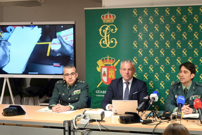 Presentación de la operación de la Guardia Civil de Burgos en la que se ha desmantelado un taller de explosivos con la presencia del delegado del Gobierno en Castilla y León - ICAL