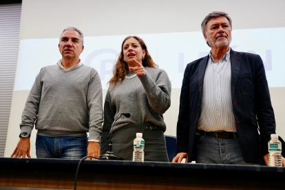 Elías Bendodo, Ester Muñoz y Francisco Vázquez, en León-ICAL