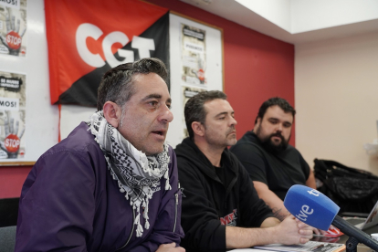 CGT informa sobre los paros que va a convocar ante la situación en Carrocerías de Renault.- ICAL