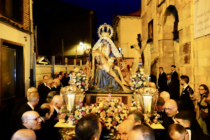 Procesión de 'La Dolorosa' en León