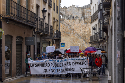La Plataforma por la Sanidad Pública celebra una concentración en Ávila con motivo del Día Mundial de la Salud