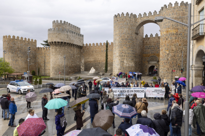 La Plataforma por la Sanidad Pública celebra una concentración en Ávila con motivo del Día Mundial de la Salud