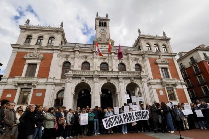 Concentración para pedir justicia por Sergio Delgado. PHOTOGENIC