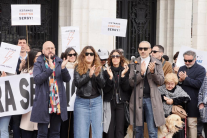 Concentración para pedir justicia por Sergio Delgado. PHOTOGENIC