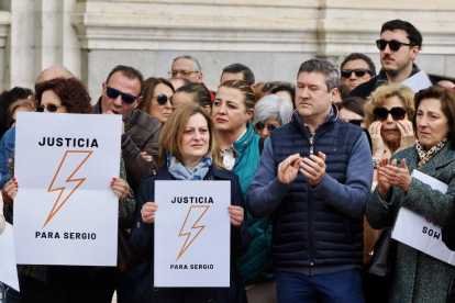 Concentración para pedir justicia por Sergio Delgado. PHOTOGENIC