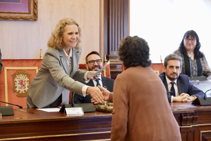 La Infanta Elena en la entrega de los diplomas del curso Empleo Verde