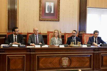 La Infanta Elena en la entrega de los diplomas del curso Empleo Verde