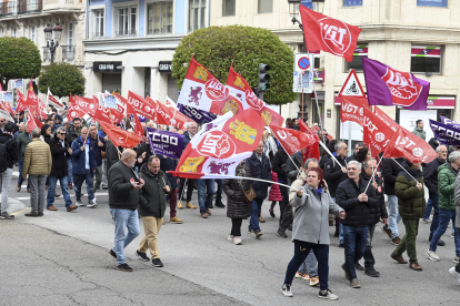 Manifestación del 1 de Mayo en Burgos, donde asistió el secretario general del PSOECyL, Luis Tudanca