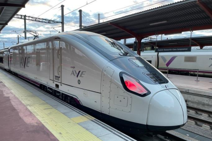 AVE S-106, en su viaje en pruebas entre Madrid, Castilla y León y Galicia