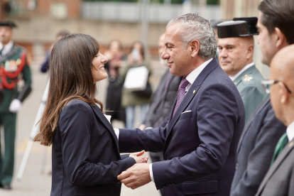 El teniente general Luis del Castillo Ruano, acompañado del delegado del Gobierno en Castilla y León, Nicanor Sen, preside el acto conmemorativo del 180 aniversario de la fundación de la Guardia Civil