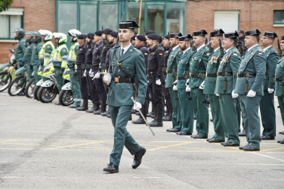 El teniente general Luis del Castillo Ruano, acompañado del delegado del Gobierno en Castilla y León, Nicanor Sen, preside el acto conmemorativo del 180 aniversario de la fundación de la Guardia Civil