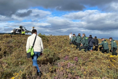 Detienen en Puebla de Sanabria (Zamora) a un joven de 24 años que saltó en plena marcha del vehículo policial que lo trasladaba desde Galicia a Madrid