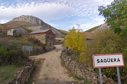 Sagüera de Luna, municipio leonés en el que ha acampado la 'Familia Arcoíris'