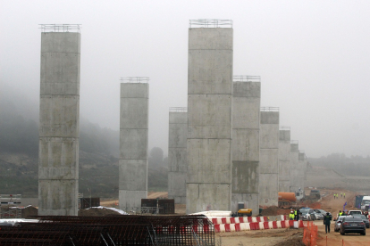 Obras de la autovía A-11 en el tramo Quintanilla-Olivares, en la provincia de Valladolid.