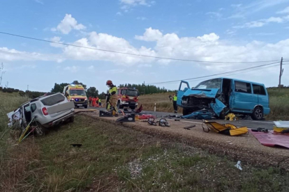 Imagen del accidente en la N-VI a la altura de La Bañeza, este sábado EUROPA PRESS