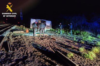 La Guardia Civil frustra el robo de railes de tren en la antigua Estación de Mingorría