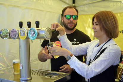 El programa 'Amor a primera birra' llega a la VII Feria de la Cerveza de San Cristóbal de Segovia.