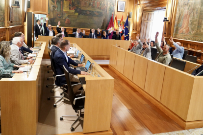 Imagen del pleno ordinario de la Diputación de León que acoge el debate sobre la moción pro autonomía