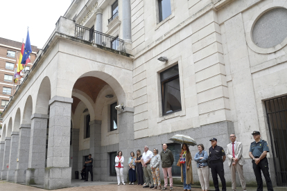 Minuto de silencio en Burgos por las últimas victimas de violencia de género