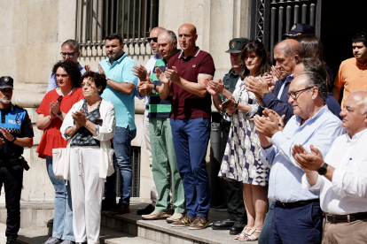 Minuto de silencio en León por las últimas víctimas de violencia de género