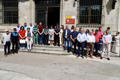 Minuto de silencio en León por las últimas víctimas de violencia de género