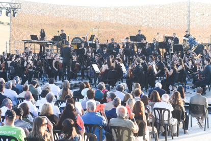 La Oscyl Joven, en un momento de su concierto en Atapuerca