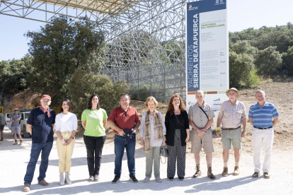 Visita de S.M. la Reina Doña Sofía a los yacimientos de la sierra de Atapuerca