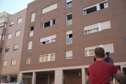 Vivienda de la calle Sisón, 4 de Valladolid donde aparecía el cadáver de la mujer.