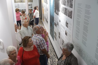 Inauguración de la Exposición Fotográfica del Museo de la Memoria de Ribadelago.