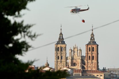 Incendio de nivel 2 en Castrillo de los Polvazares (León).