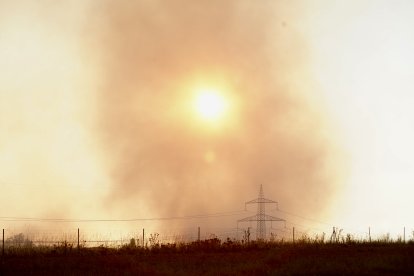 Incendio de nivel 2 en Castrillo de los Polvazares (León).