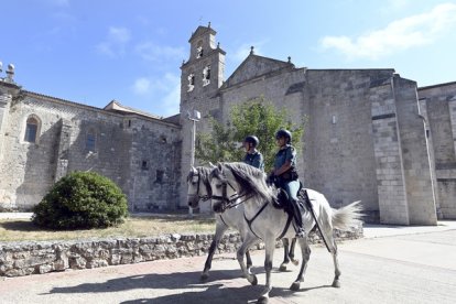 Presentación del Grupo de Caballería de la Guardia Civil que refuerza la seguridad del Camino de Santiago