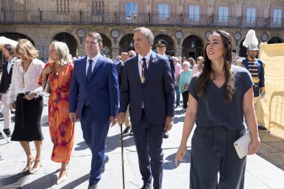 La capitana del Club Baloncesto Perfumerías Avenida, Silvia Domínguez, pronuncia el Pregón de las Ferias de Salamanca Asiste el presidente de la Junta de Castilla y León. Alfonso Fernández Mañueco.