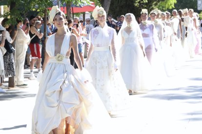 Desfile de la colección de novia 'El Sentir' de la diseñadora Leonesa María Lafuente en la semana de la moda de Madrid.