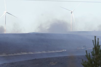 Incendio entre las localidades de Brañuelas y Tremor de Abajo (León)