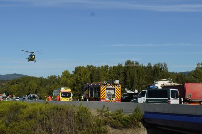 Accidente en la N-VI en Carracedelo (León)