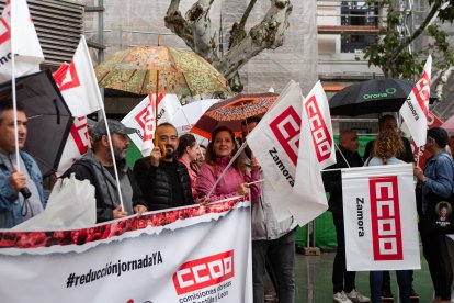 CCOO y UGT se concentran en Zamora.