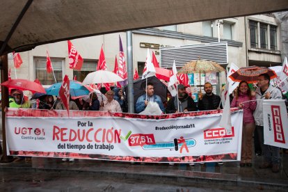 CCOO y UGT se concentran en Zamora.