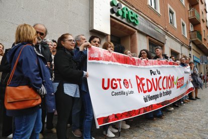 CCOO y UGT se concentran en Segovia.