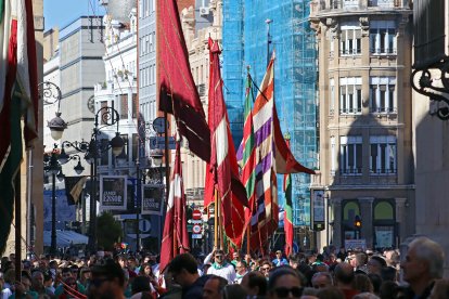 Concentración, alzamiento y desfile de Pendones Concejiles de la provincia de León con motivo de las fiestas de San Froilán